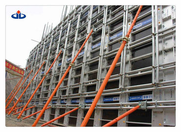 China Funktions-Last des Metallbau-Verschalungs-System-wiederverwendbare Schalungsbau-60KN/M2 usine